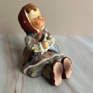 Vintage Hummel Girl Figurine - Made in Occupied Japan